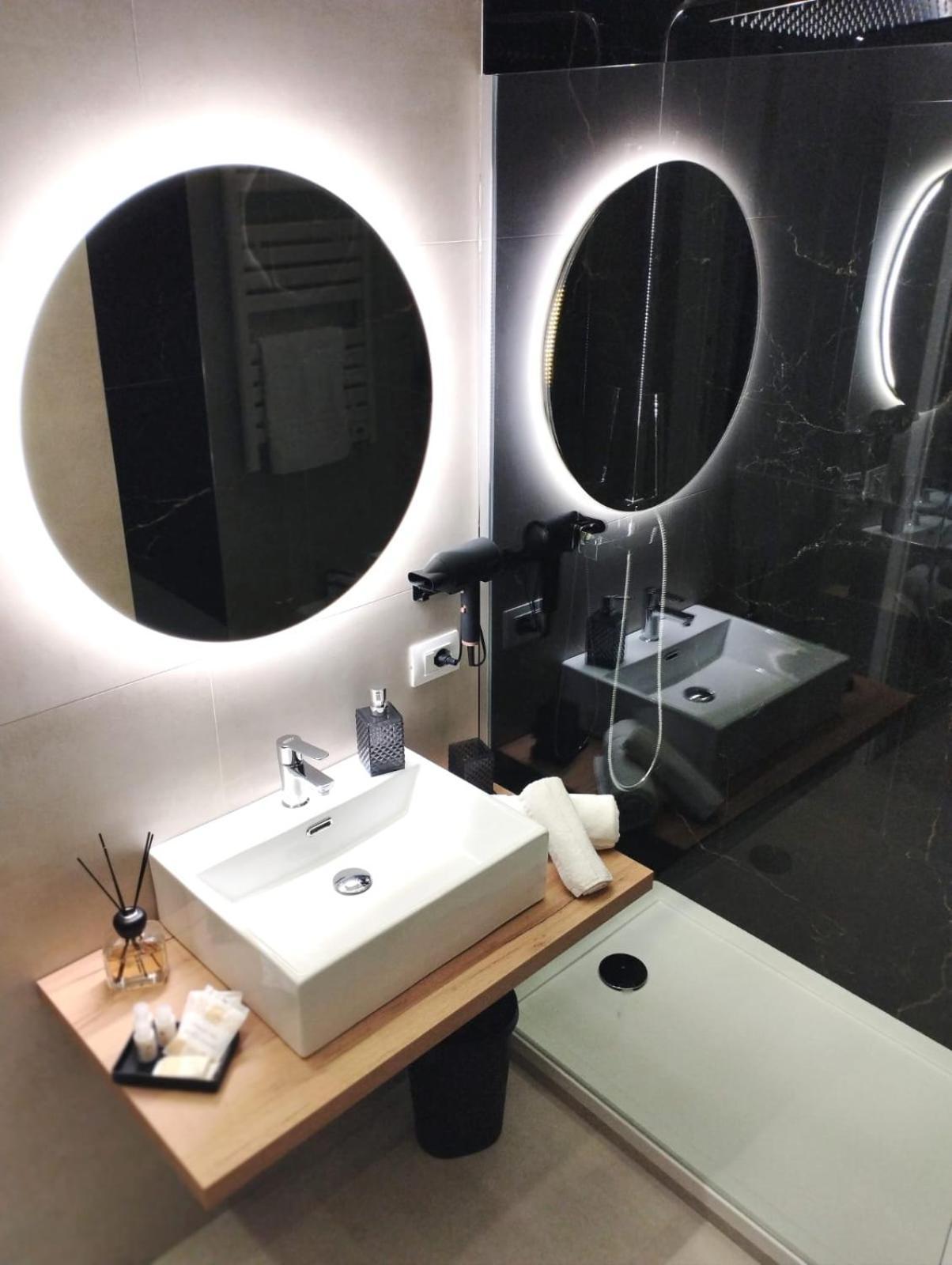 SantʼAgata di Militello Agatha Modern Elegant Rooms מראה חיצוני תמונה